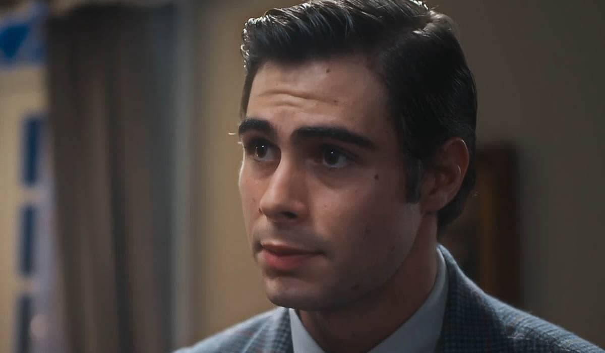 Apaixonado, Davi adia prova de inocência em Além da Ilusão